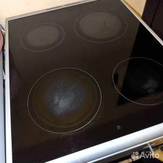 Плита Zanussi электрическая стеклокерамика бу