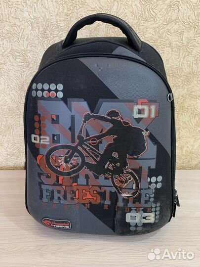 Школьный рюкзак