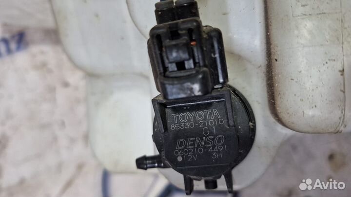 Бачок омывателя Lexus GS 3