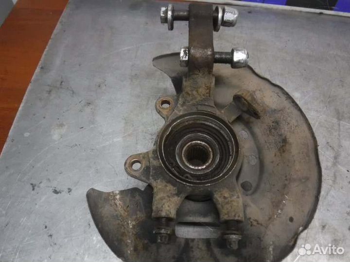 Кулак передний правый Лада Приора 21126 2010