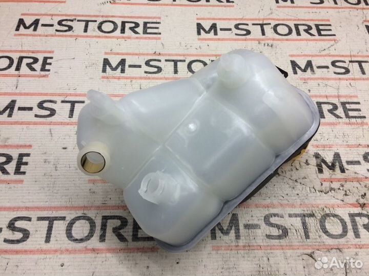 Бачок расширительный Mercedes-Benz E-Class W211