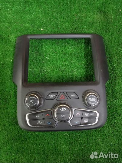 Dodge RAM 1500 блок управления климат-контролем