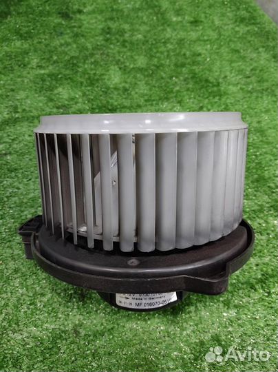 Моторчик печки Toyota Corolla Verso R1 2006