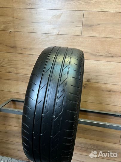 Bridgestone Turanza T001 205/55 R16 V