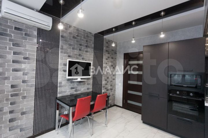 4-к. квартира, 115 м², 5/5 эт.
