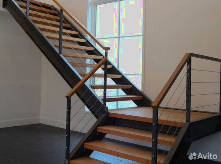 Лестница на металлическом каркасе дизайн 4126