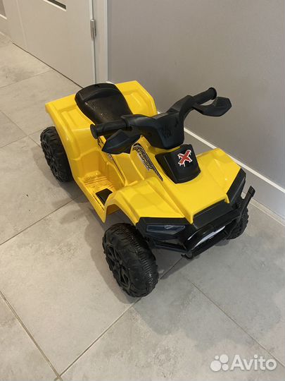 Детский электромобиль