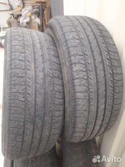 Yokohama BluEarth E70 215/55 R17