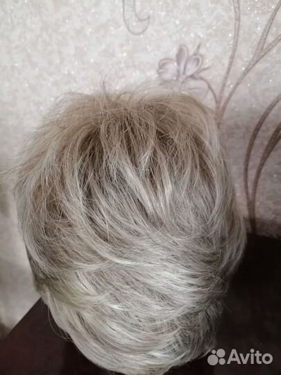 Парик из натуральных волос с имитацией кожи головы