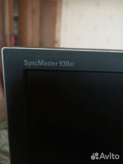 Монитор Samsung