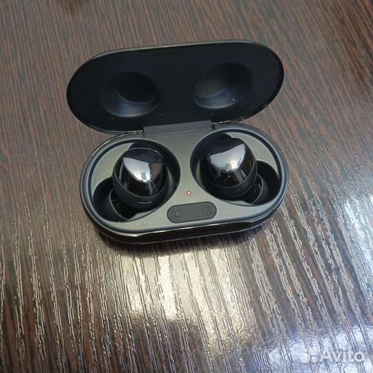 Samsung Galaxy Buds+ (модель SM-R175)