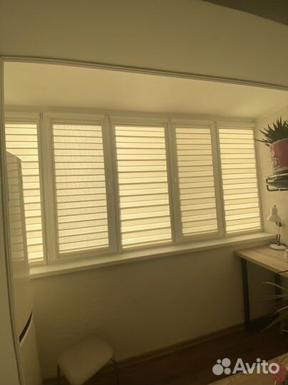 Жалюзи и рулонные шторы на окна