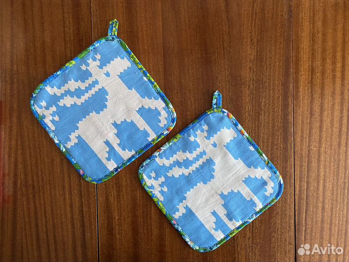 Кухонный набор (фартук, полотенца, прихватки)