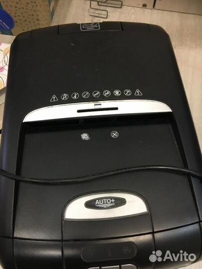 Уничтожитель бумаги Rexel Auto+100