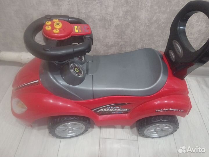 Машинка каталка толокар