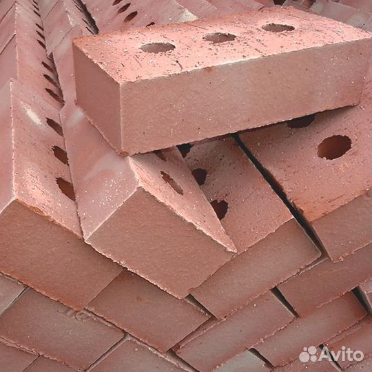 Прочный керамический кирпич