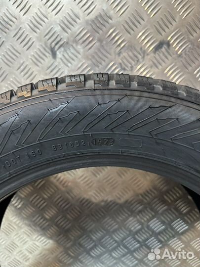 Nokian Tyres Nordman 8 215/55 R17 98T
