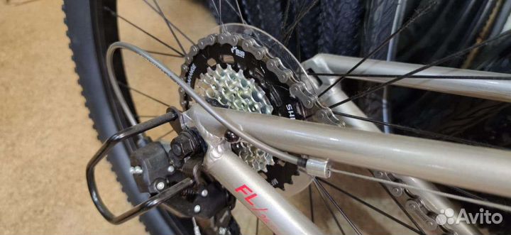 Подростковый велосипед Haro 24 дюйма, серый