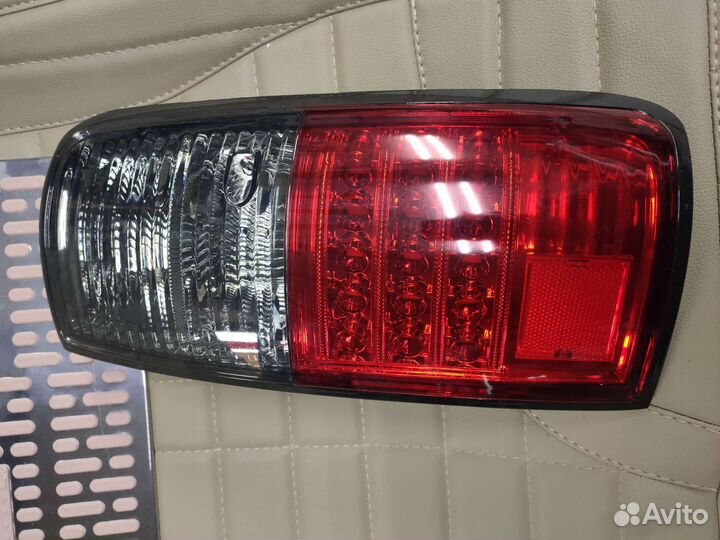 Задние фары land cruiser80