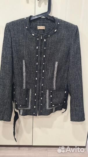 Пиджаки и жакеты женские 42-44