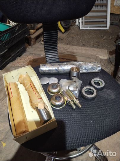 Fuso Canter. Шкворня