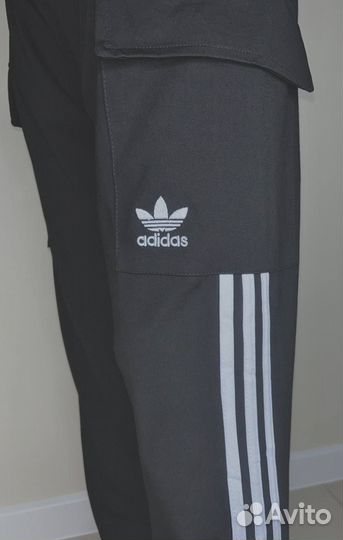 Спортивные штаны Adidas