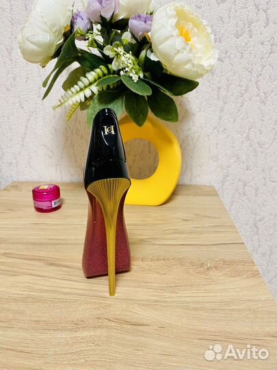 Духи женские Carolina Herrera