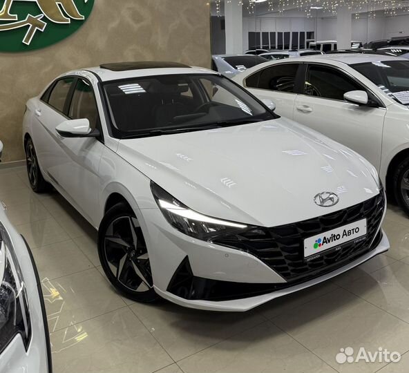 Hyundai Elantra 1.5 CVT, 2022, 52 000 км