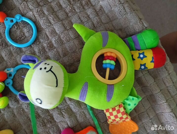 Игрушки подвесные, музыкальные, разные