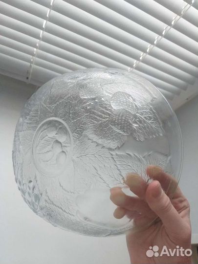 Стеклянные и фарфоровые салатники