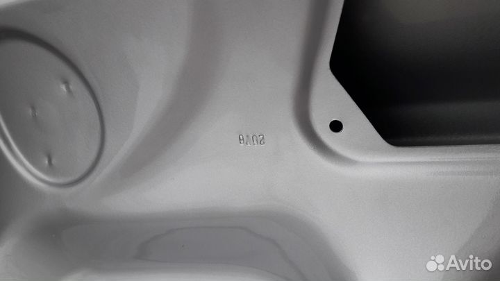 Крышка багажника ваз 2190 Гранта в цвет