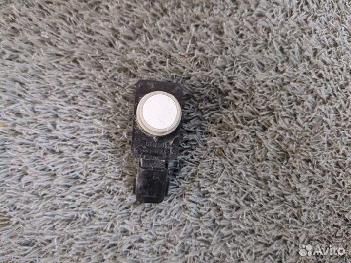 Датчик парковки передний Toyota Camry V70