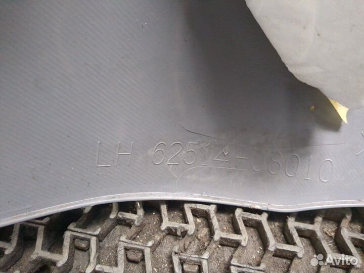 Обшивка пространства багажника Toyota Sienna 3, 2011