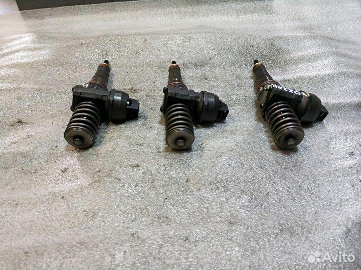 Форсунки Фольксваген Шаран 1.9TDI 038130073AK