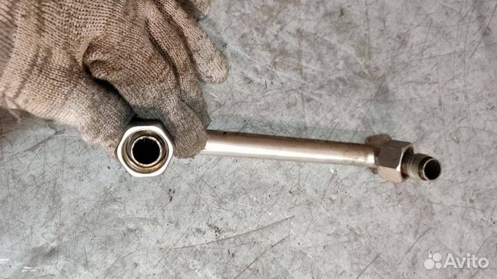 Патрубок (трубка) EGR Volkswagen Golf 4 1998