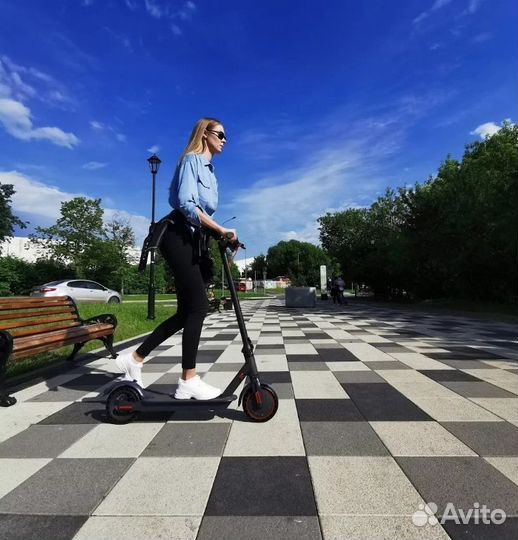 Электросамокат Aovo M365 PRO