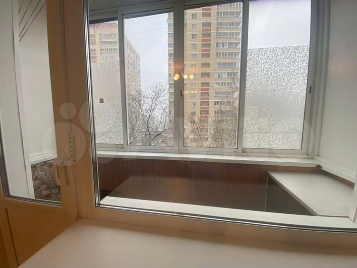 Комната 18 м² в 2-к., 17/17 эт.