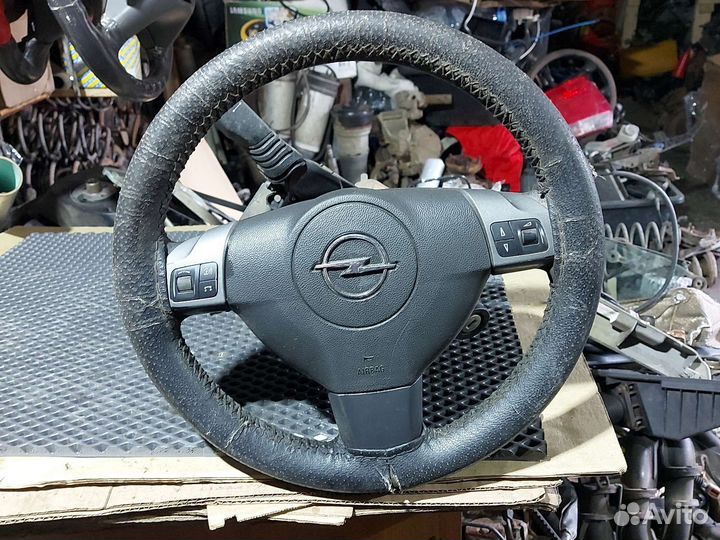 Руль Опель Астра Н с подушкой безопасности