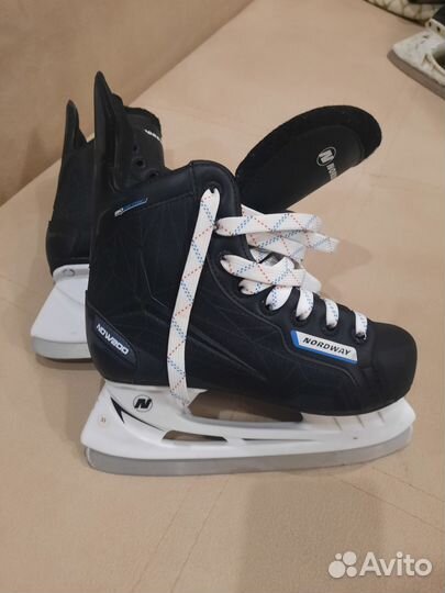 Коньки хоккейные
