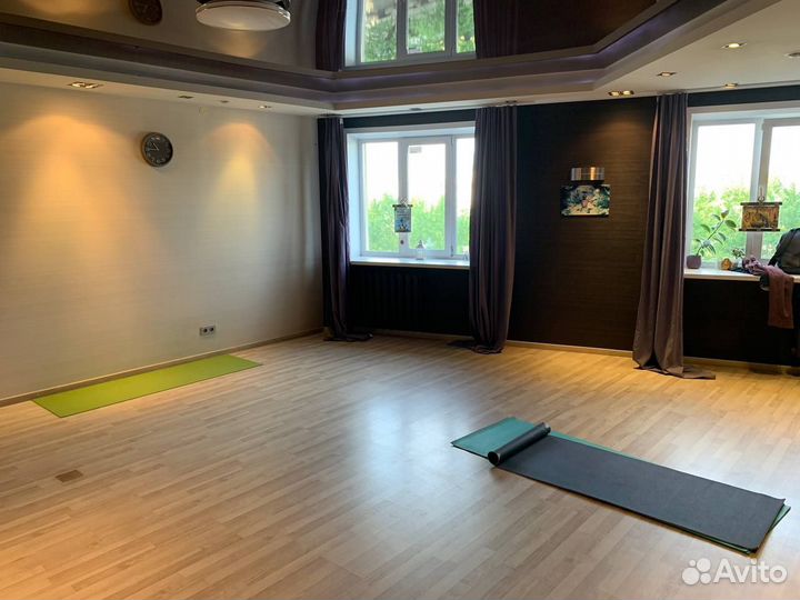 Зал для йоги