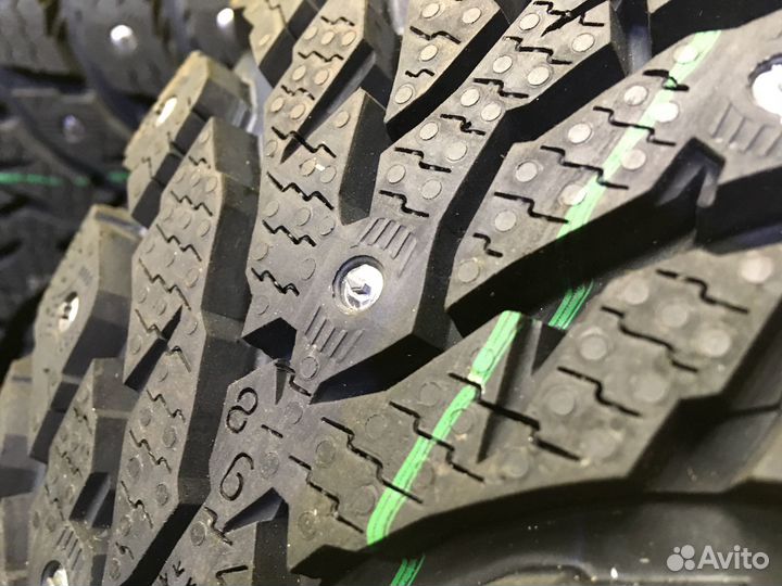 Nokian Tyres Hakkapeliitta 9 SUV 285/45 R20