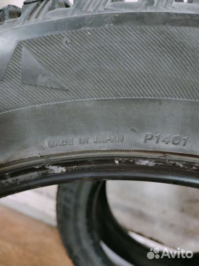 Bridgestone Blizzak Spike-01 225/55 R18