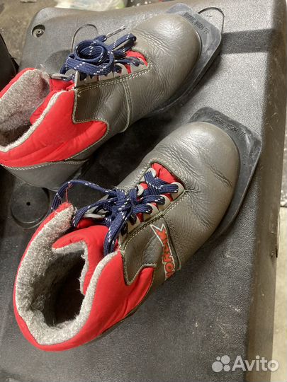 Лыжные ботинки детские р-р 34 и р-р 37