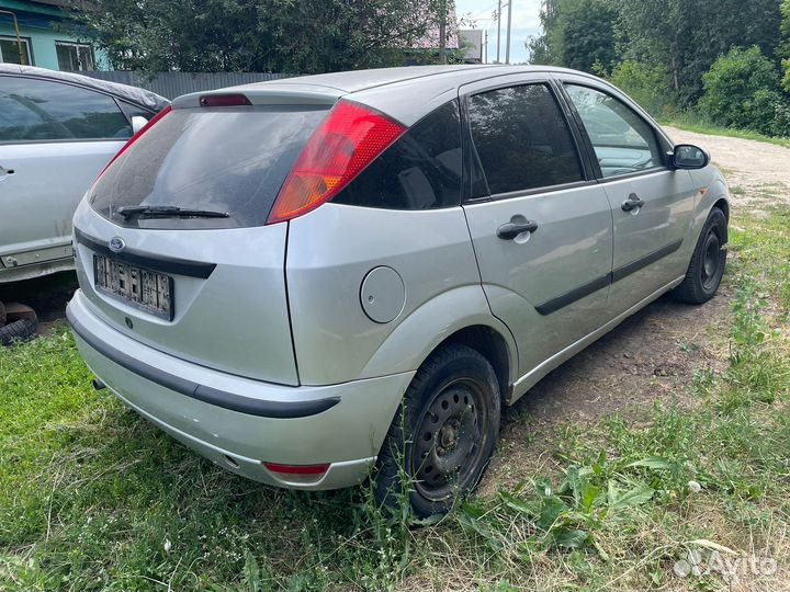 Ford Focus 1 в разборе