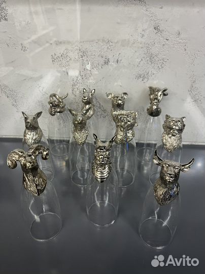 Новый набор бокалов для вина головы знаков года