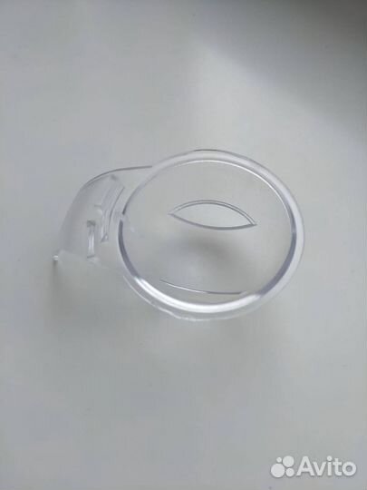 Прибор,который отделяет желток от белка