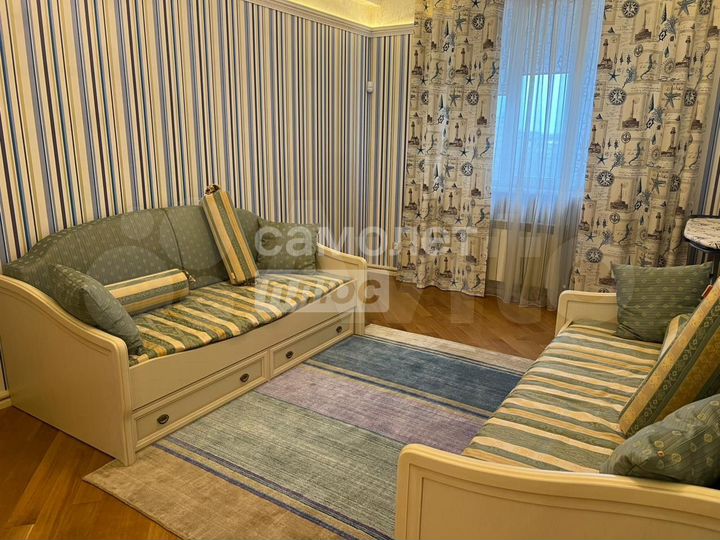 3-к. квартира, 120 м², 8/13 эт.