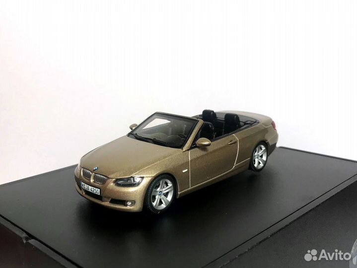 Модель Autoart 1/43 BMW 3er Cabriolet (E93)