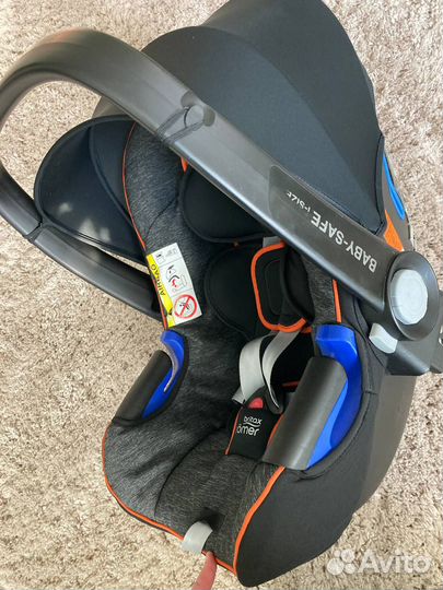Автолюлька автокресло Britax Roemer Baby Safe i-Si
