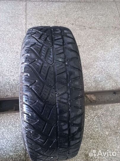 Michelin Latitude Cross 215/65 R16